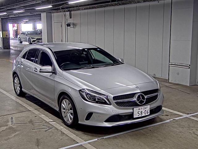 75 Mercedes benz A class 176042 2017 г. (ZIP Osaka)